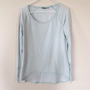 Athleta baby blue long sleeve sweatshirt